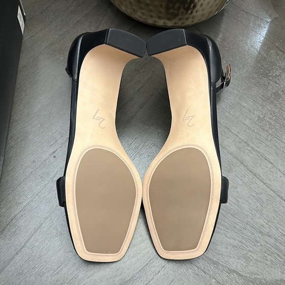 27 EDIT Naturalizer Iriss Ankle Strap Sandal (WIDE) - Picture 3 of 10